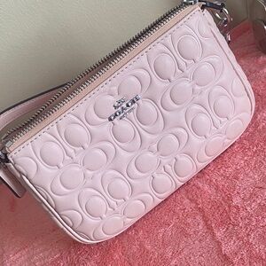 Coach Pebbled Signature Double Zip Wristlet - Pale Pink